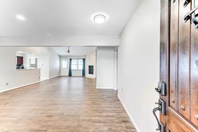 6034 Cartagena Street, Houston, TX 77035 - Photo 5