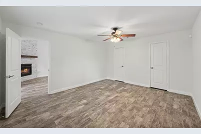14 Summer Crest Circle, The Woodlands, TX 77381 - Photo 17
