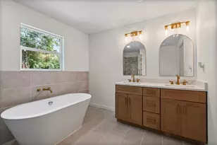 6527 Beekman Rd, Houston, TX 77021 - Photo 17