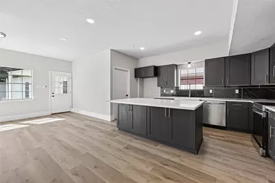 3138 Country Club Boulevard, Stafford, TX 77477 - Photo 15