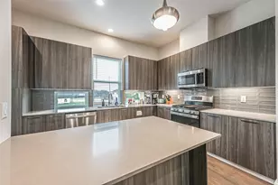 2136 Dennis St, Houston, TX 77004 - Photo 9