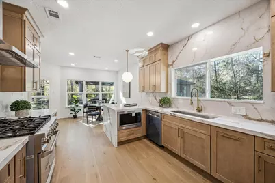 35 Indian Clover Drive, The Woodlands, TX 77381 - Photo 3