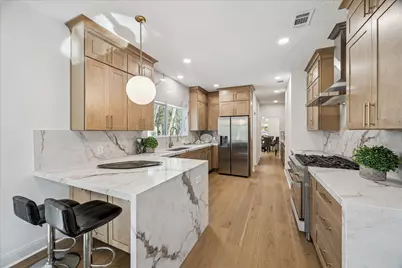 35 Indian Clover Drive, The Woodlands, TX 77381 - Photo 9