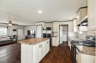 1886 County Rd 212, Angleton, TX 77515 - Photo 15