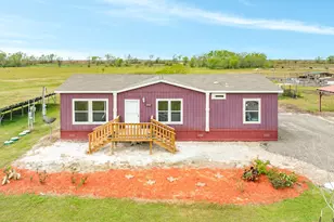 1886 County Rd 212, Angleton, TX 77515 - Photo 5