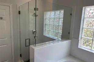 6835 Staffordshire St, Houston, TX 77030 - Photo 13