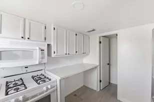 1512 S 8th St, La Porte, TX 77571 - Photo 15