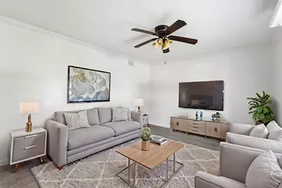 1512 S 8th Street, La Porte, TX 77571 - Photo 9