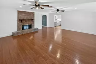 9023 Springview Ln, Houston, TX 77080 - Photo 17