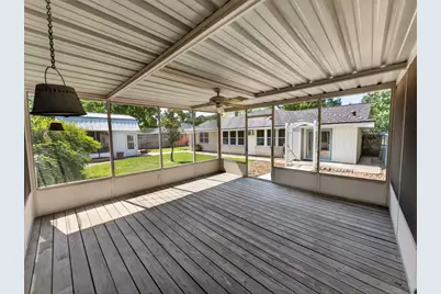 9023 Springview Lane, Houston, TX 77080 - Photo 33
