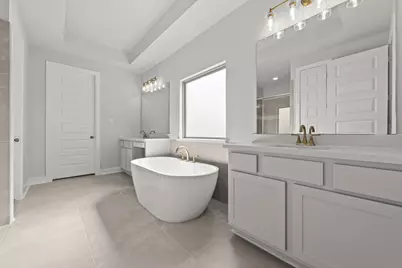 115 Sierra Stream Court, Conroe, TX 77304 - Photo 11