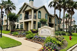 457 Mariners Dr, Kemah, TX 77565 - Photo 1