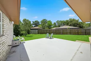 13703 Fernhill Dr, Sugar Land, TX 77498 - Photo 27