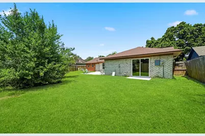 13703 Fernhill Drive, Sugar Land, TX 77498 - Photo 3