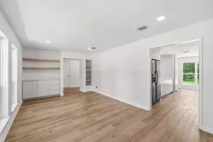 13703 Fernhill Dr, Sugar Land, TX 77498 - Photo 13