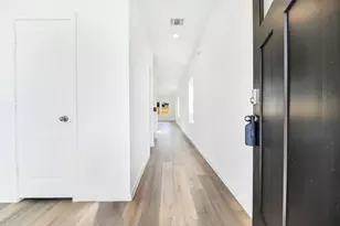 3930 El Vaquero Ct, League City, TX 77511 - Photo 3