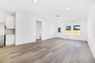 3930 El Vaquero Ct, League City, TX 77511 - Photo 7