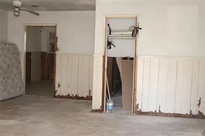 8437 Carolwood Drive, Houston, TX 77028 - Photo 3