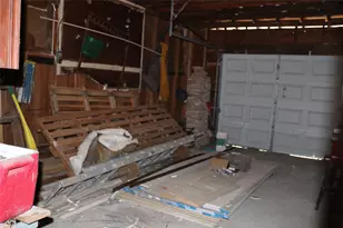 8437 Carolwood Dr, Houston, TX 77028 - Photo 11