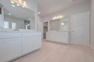 8925 Grovner Pl, Houston, TX 77055 - Photo 23