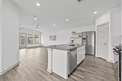 12820 Harlesden Lane, Houston, TX 77047 - Photo 9