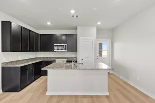 2907 Wind Cave Ln, Rosharon, TX 77583 - Photo 3