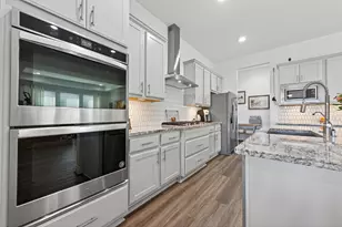 6014 Henry Hamlet Dr, Conroe, TX 77304 - Photo 11