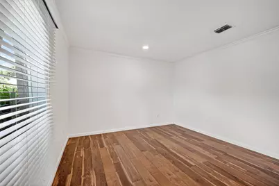10602 Sagewind Drive, Houston, TX 77089 - Photo 11
