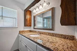 10602 Sagewind Dr, Houston, TX 77089 - Photo 35