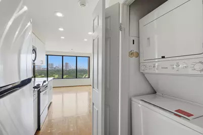 2001 Holcombe Boulevard #1501, Houston, TX 77030 - Photo 11