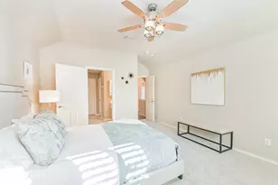 718 Redwing Pl Dr, Houston, TX 77009 - Photo 23