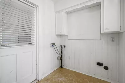 412 W Duncan Street, Alvin, TX 77511 - Photo 17