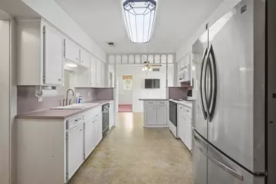 412 W Duncan Street, Alvin, TX 77511 - Photo 5