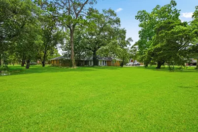 412 W Duncan Street, Alvin, TX 77511 - Photo 19