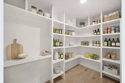 10622 Bordley Drive, Houston, TX 77042 - Photo 13