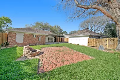 10622 Bordley Drive, Houston, TX 77042 - Photo 27