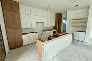 920 E 25th St, Houston, TX 77009 - Photo 7