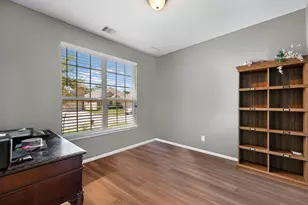 1302 S Maple Dr, Katy, TX 77493 - Photo 3