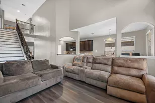 1302 S Maple Dr, Katy, TX 77493 - Photo 9