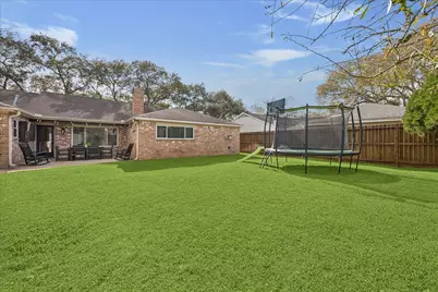 11854 Westmere Drive, Houston, TX 77077 - Photo 25