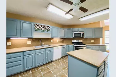 2001 Highland Hills Drive, Sugar Land, TX 77478 - Photo 13