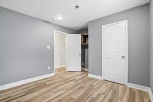 8131 Warren Rd, Houston, TX 77040 - Photo 13