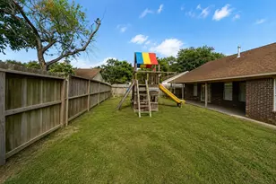 8131 Warren Rd, Houston, TX 77040 - Photo 17
