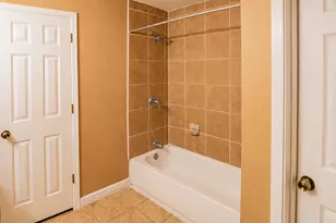 8131 Warren Rd, Houston, TX 77040 - Photo 9