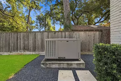 1554 Sue Barnett Drive, Houston, TX 77018 - Photo 31