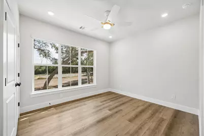 107 Woodland Creek Lane, La Grange, TX 78945 - Photo 23