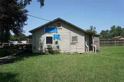 1031 S 5th Street, Willis, TX 77301 - Photo 3