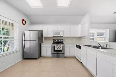 7118 Meadow Hawk Court, Houston, TX 77041 - Photo 13