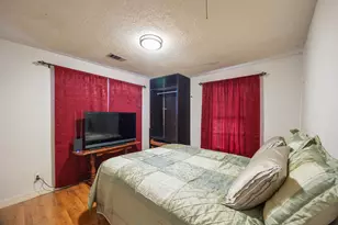 222 E James St, Baytown, TX 77520 - Photo 31