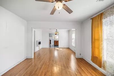 222 E James Street, Baytown, TX 77520 - Photo 15